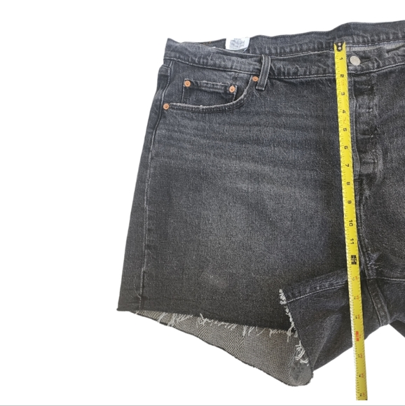 501 levis PREMIUM shorts high rise shorts button fly faded black NWt! Size 24 - Picture 9 of 12